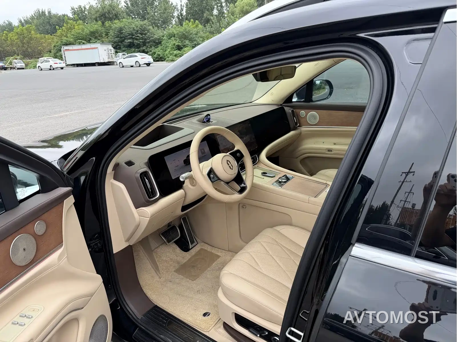 AITO M9 2024 Extended Range Ultra 42kWh 6-Seater — фото 6