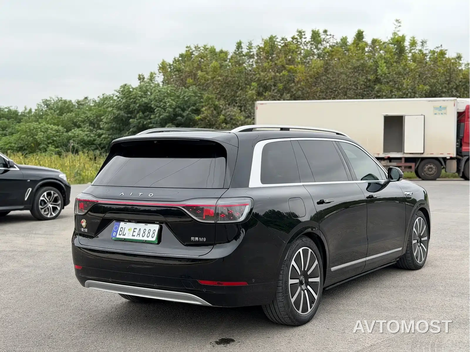 AITO M9 2024 Extended Range Ultra 42kWh 6-Seater — фото 11