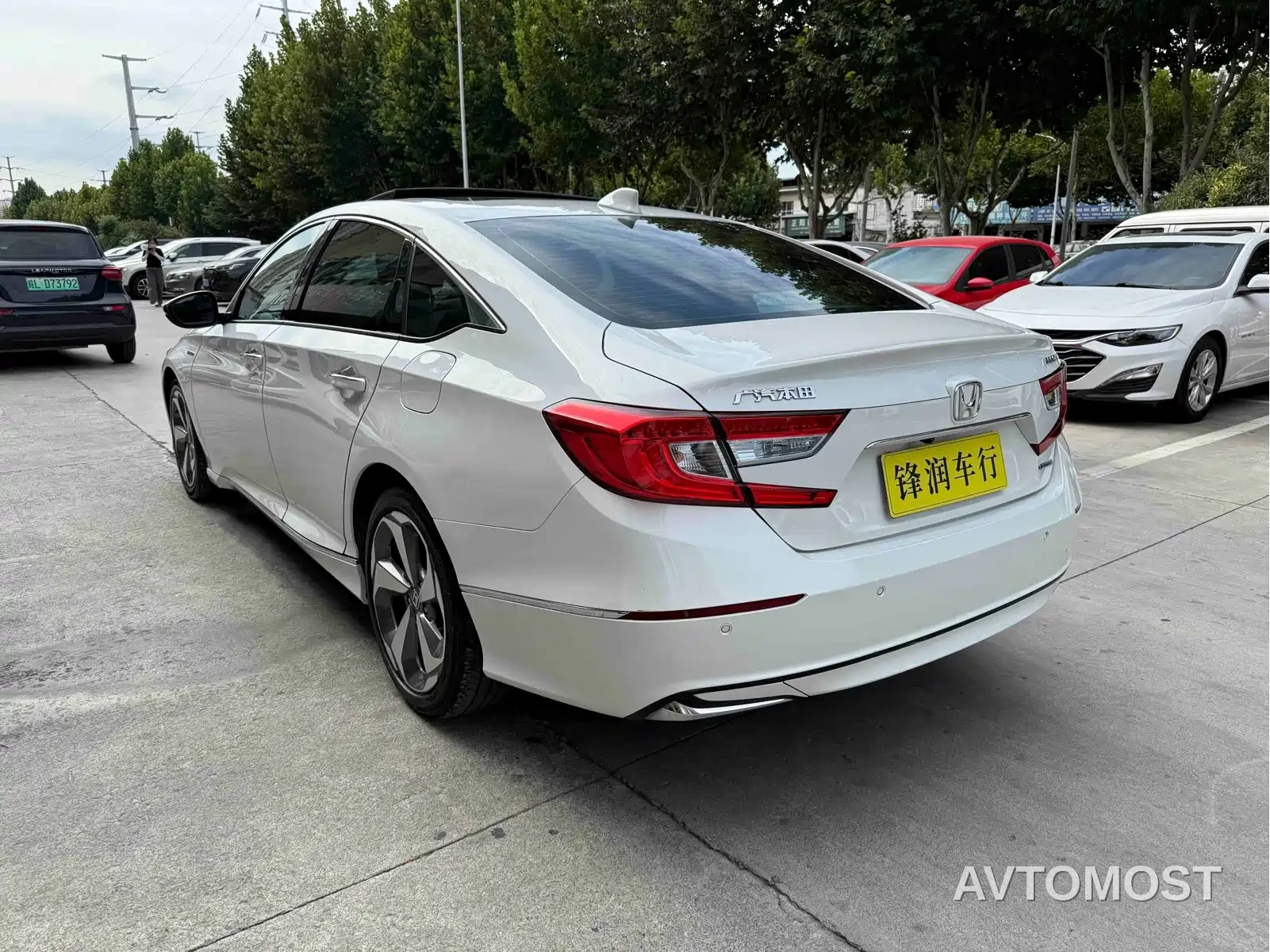 Honda Accord 2021 Sharp·Hybrid 2.0L Sharp Intelligence·Starlight Limited Edition — фото 6