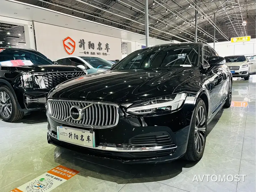 Volvo S90 Plug-in Hybrid 2021 T8 E-Drive Hybrid Zhiyi Luxury Edition