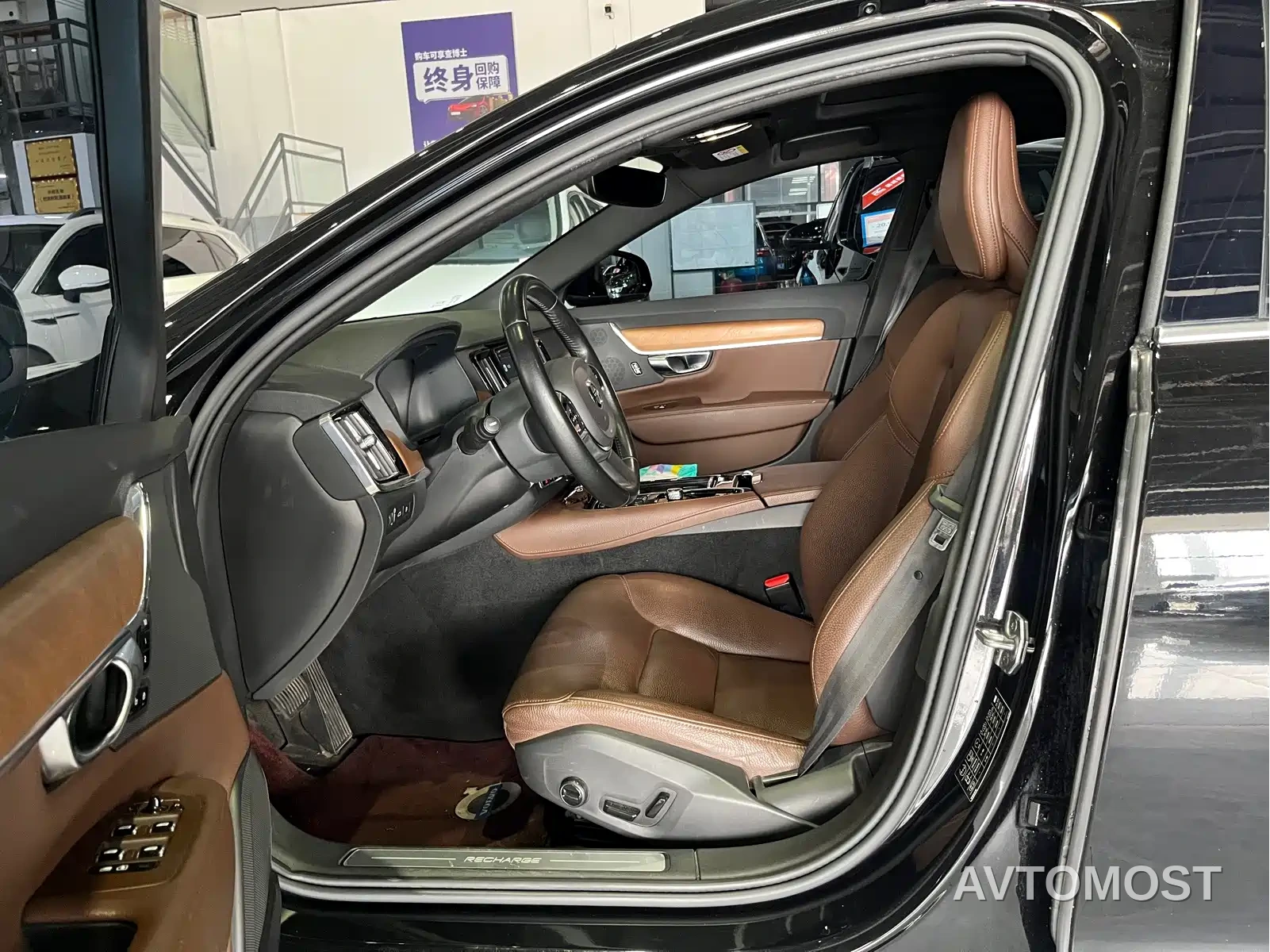 Volvo S90 Plug-in Hybrid 2021 T8 E-Drive Hybrid Zhiyi Luxury Edition — фото 7