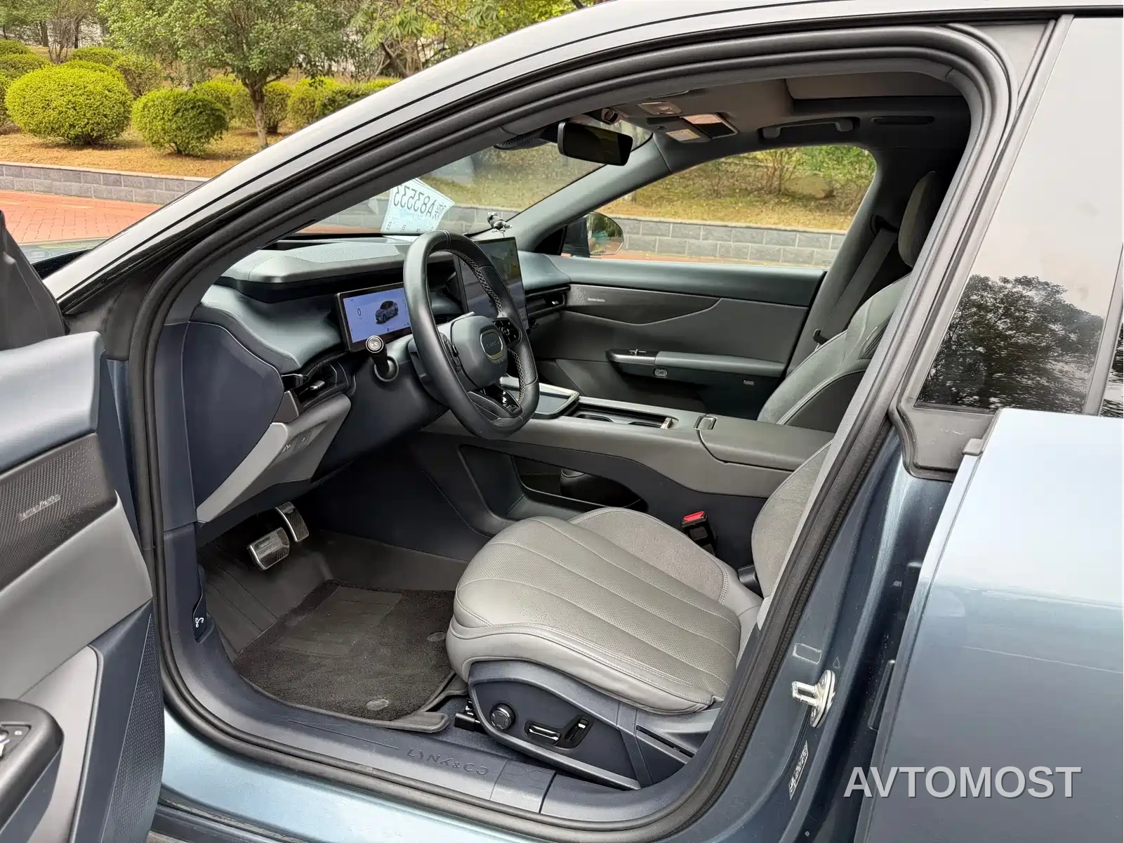 Lynk & Co 07 EM-P 2024 EM-P Trial Production Vehicle — фото 5