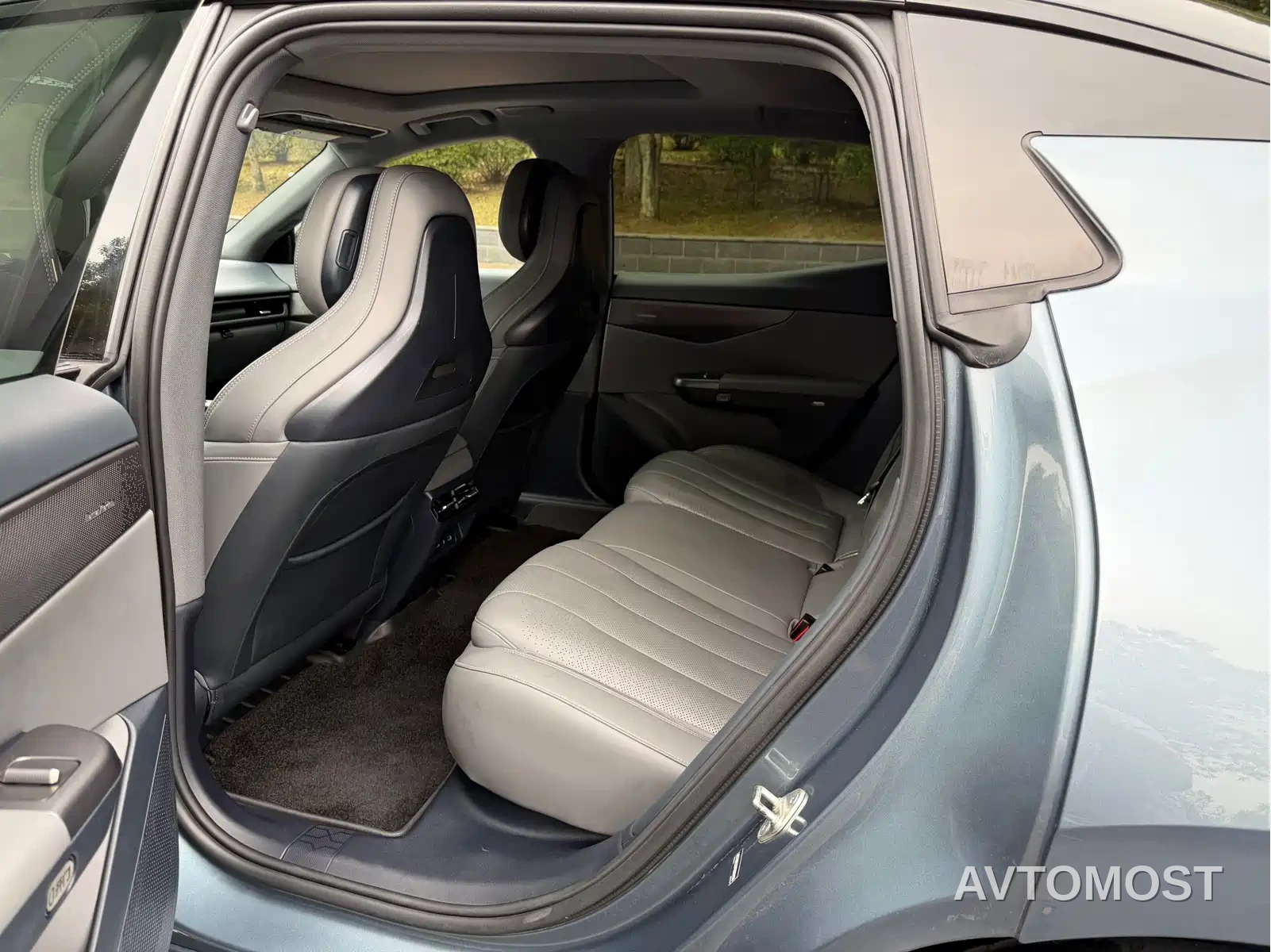 Lynk & Co 07 EM-P 2024 EM-P Trial Production Vehicle — фото 6