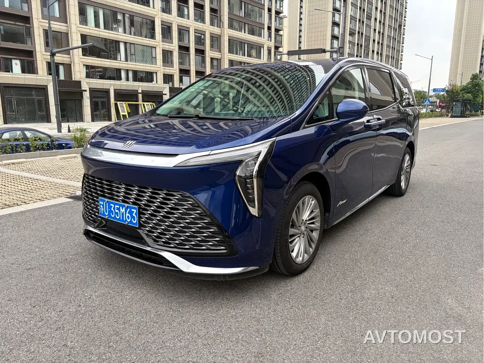 Buick Century 2023 2.0T 6-Seat World Edition — фото 1