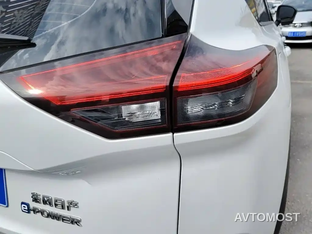 Nissan X-Trail 2023 e-POWER Super Hybrid Dual Motor AWD Luxury Edition — фото 8