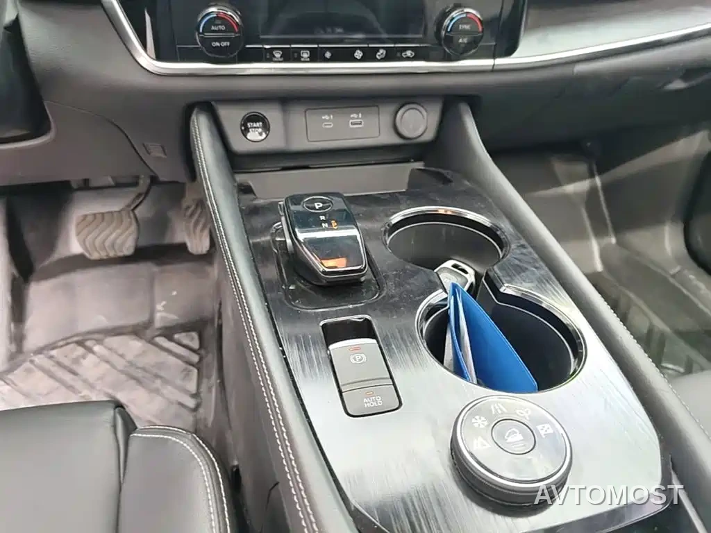 Nissan X-Trail 2023 e-POWER Super Hybrid Dual Motor AWD Luxury Edition — фото 13