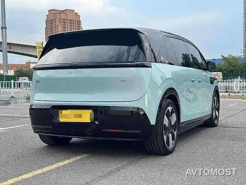Zeekr MIX 2025 Smart Driving Edition — фото 9