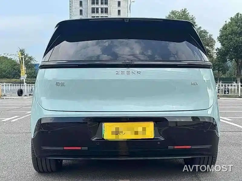 Zeekr MIX 2025 Smart Driving Edition — фото 10