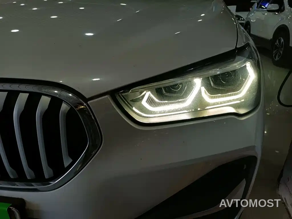 BMW X1 New Energy 2021 xDrive30Le Exclusive — фото 24
