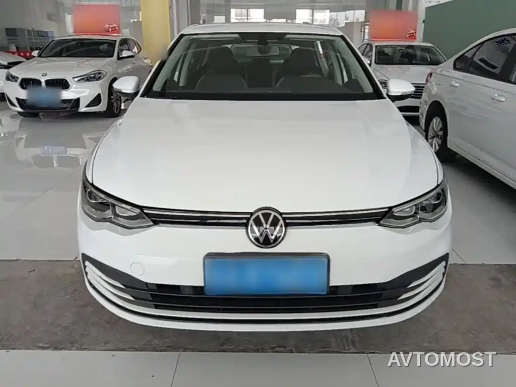 Volkswagen Golf 2023 Model 200TSI DSG — фото 3