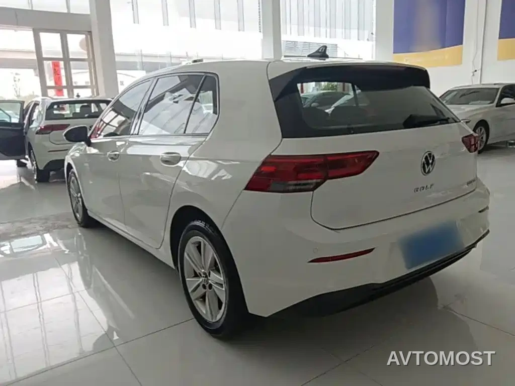 Volkswagen Golf 2023 Model 200TSI DSG — фото 5