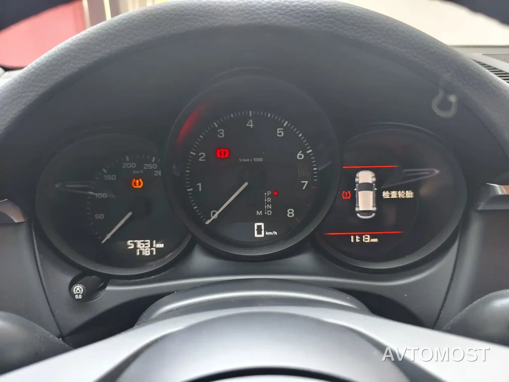 Porsche Macan 2022 Macan 2.0T — фото 15