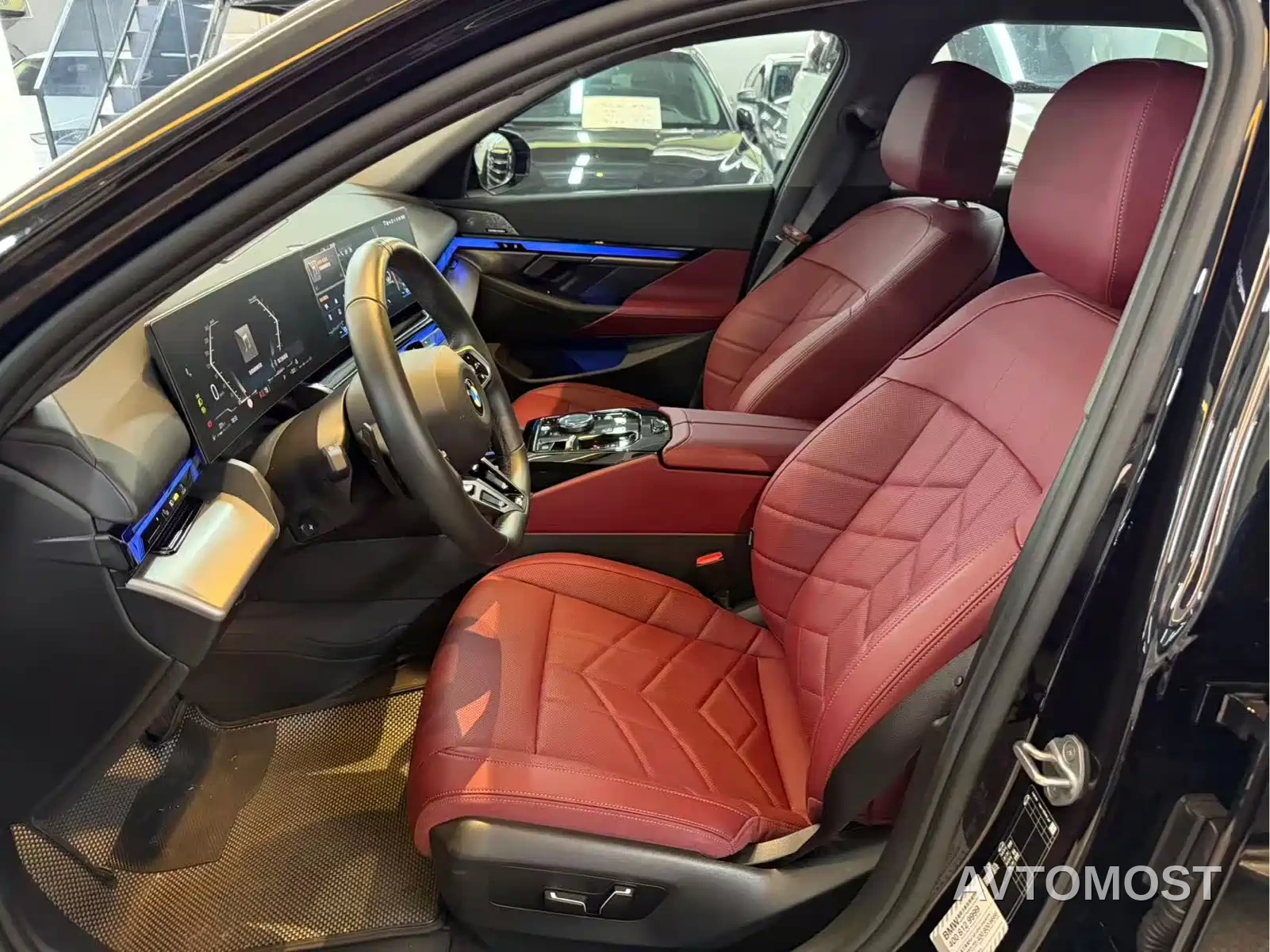 BMW 5 Series 2024 530Li Leading M Sport Package — фото 4