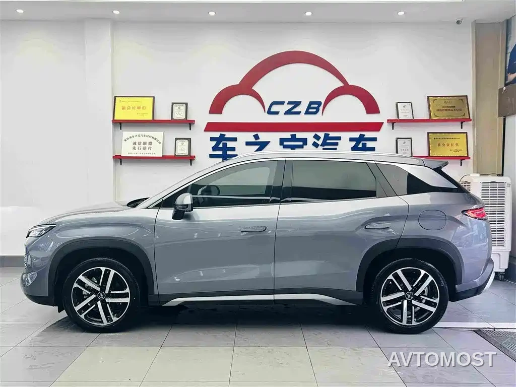 BYD Song L DM-i 2024 112km Leading Edition — фото 4