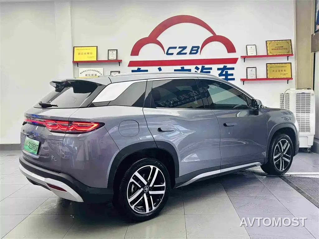 BYD Song L DM-i 2024 112km Leading Edition — фото 5