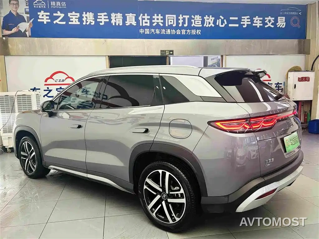 BYD Song L DM-i 2024 112km Leading Edition — фото 7