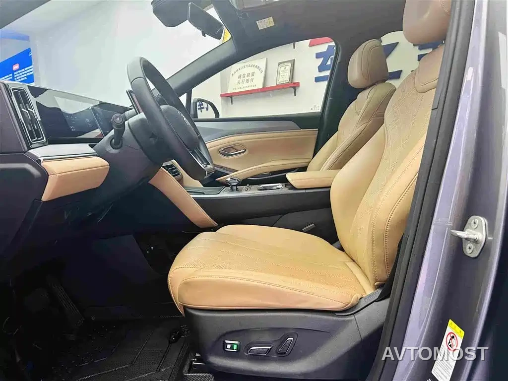 BYD Song L DM-i 2024 112km Leading Edition — фото 18