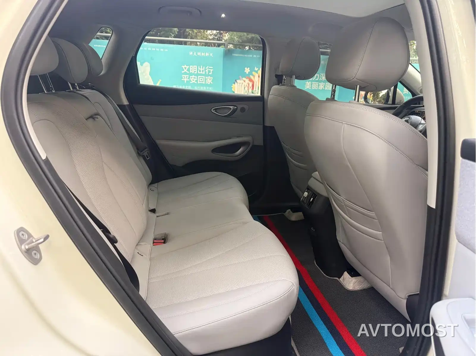 BYD Hai Shi 05 EV 2025 520KM Smart Navigation Edition — фото 7