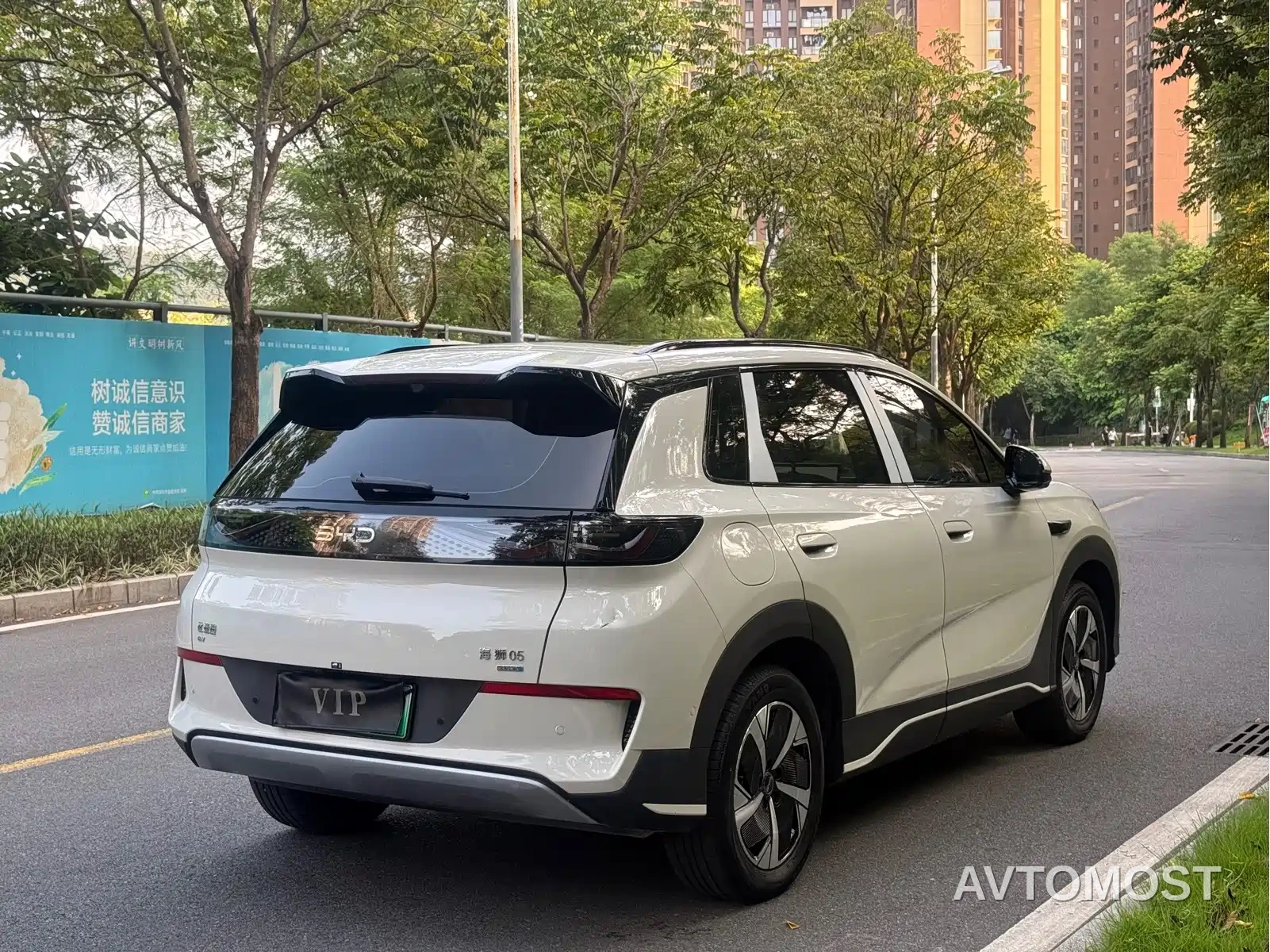 BYD Hai Shi 05 EV 2025 520KM Smart Navigation Edition — фото 9