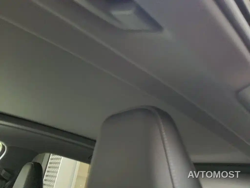 Audi Q5L 2026 Model Base Version — фото 13