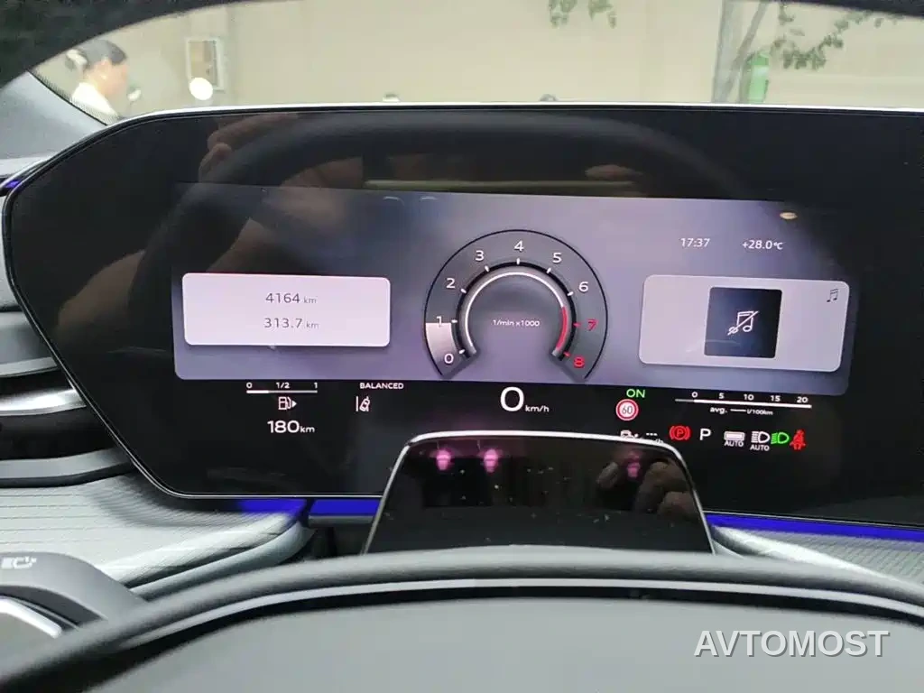 Audi Q5L 2026 Model Base Version — фото 14