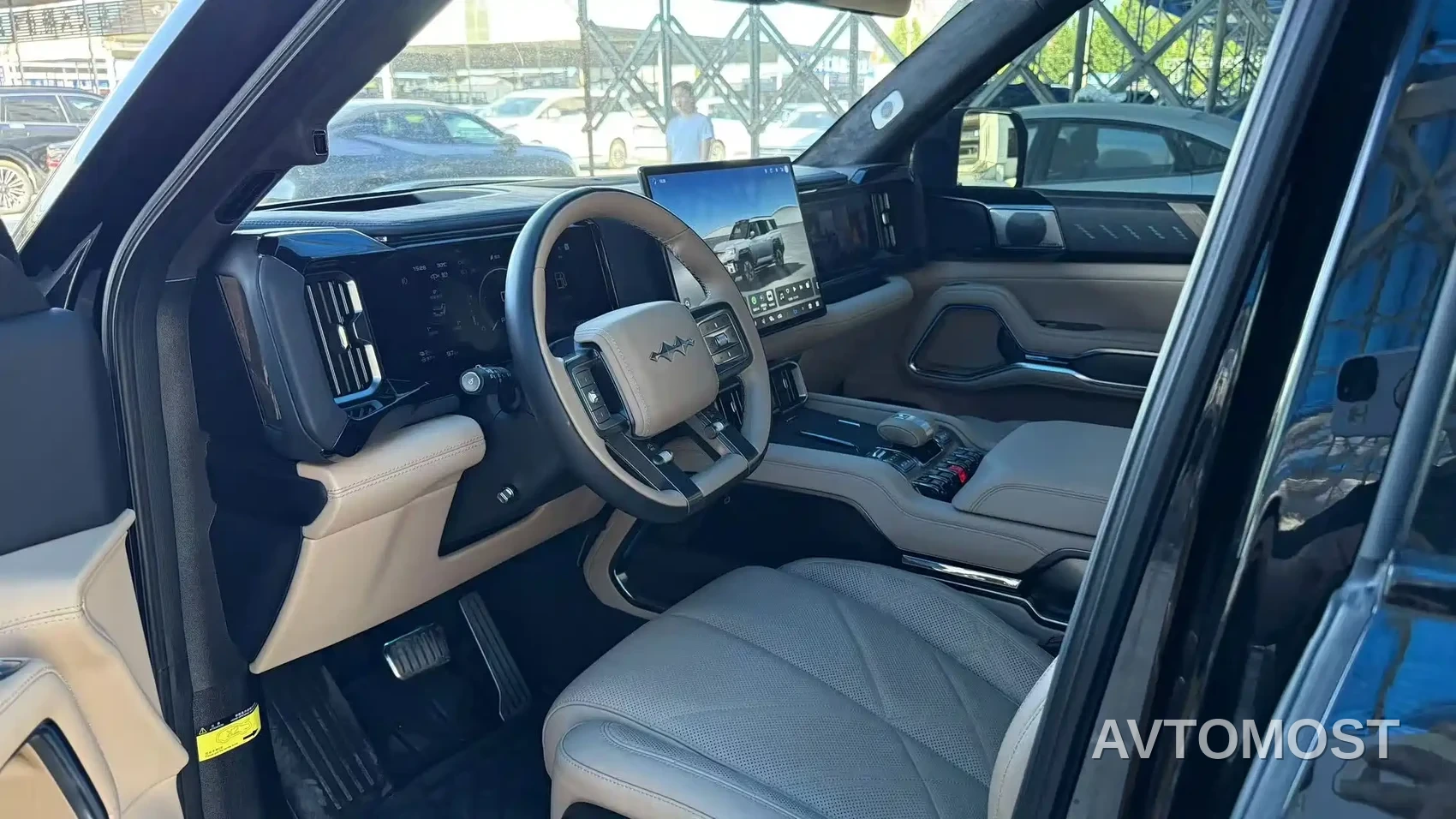 Fang Cheng Bao Leopard 8 2025 Zhiyong Flagship 7-Seater — фото 4
