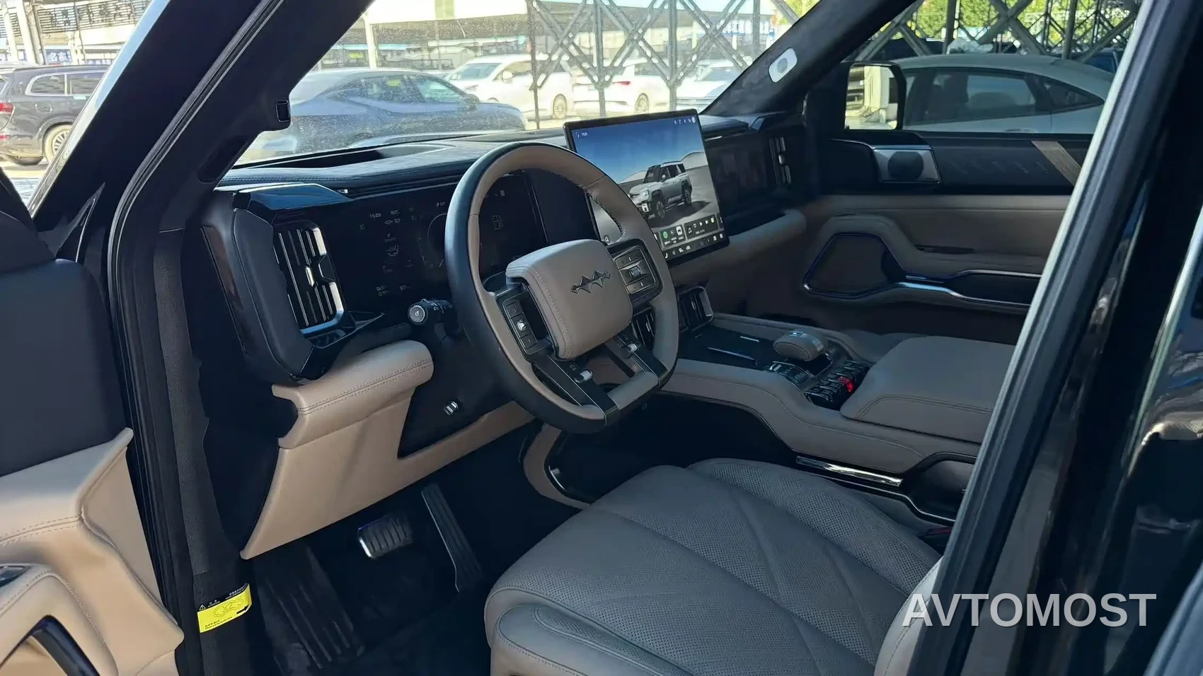 Fang Cheng Bao Leopard 8 2025 Zhiyong Flagship 7-Seater — фото 5