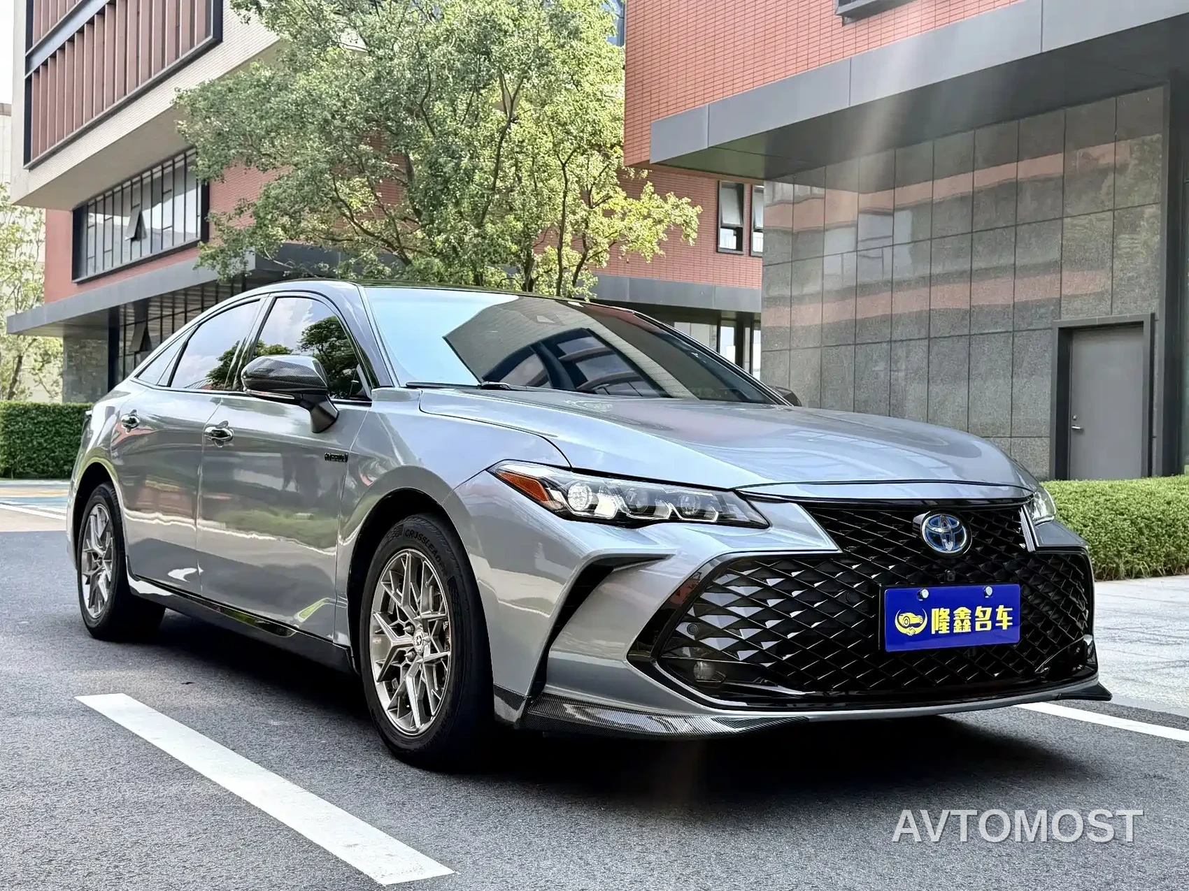 Toyota Avalon 2022 Hybrid 2.5L Luxury Edition — фото 3