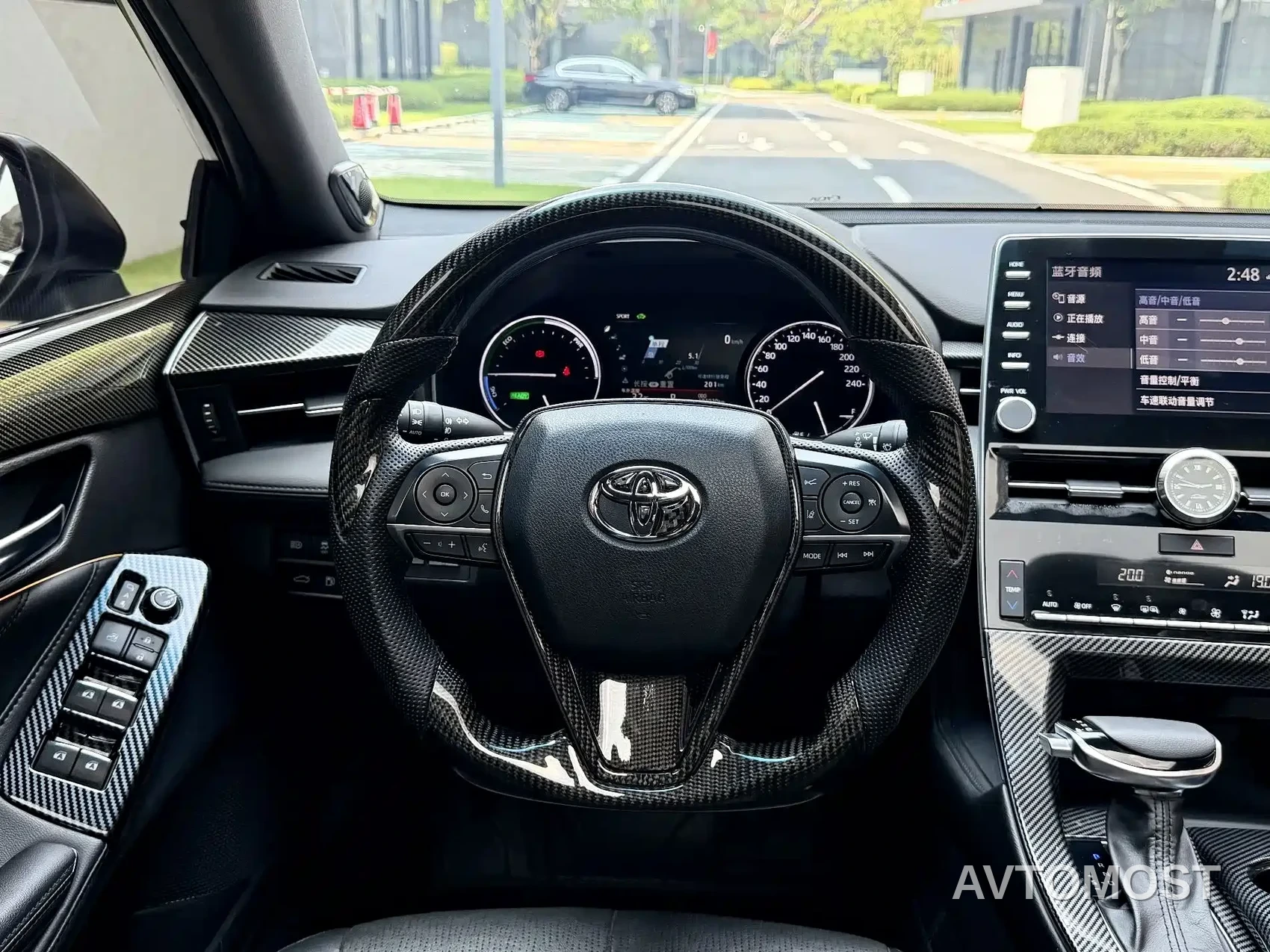 Toyota Avalon 2022 Hybrid 2.5L Luxury Edition — фото 10
