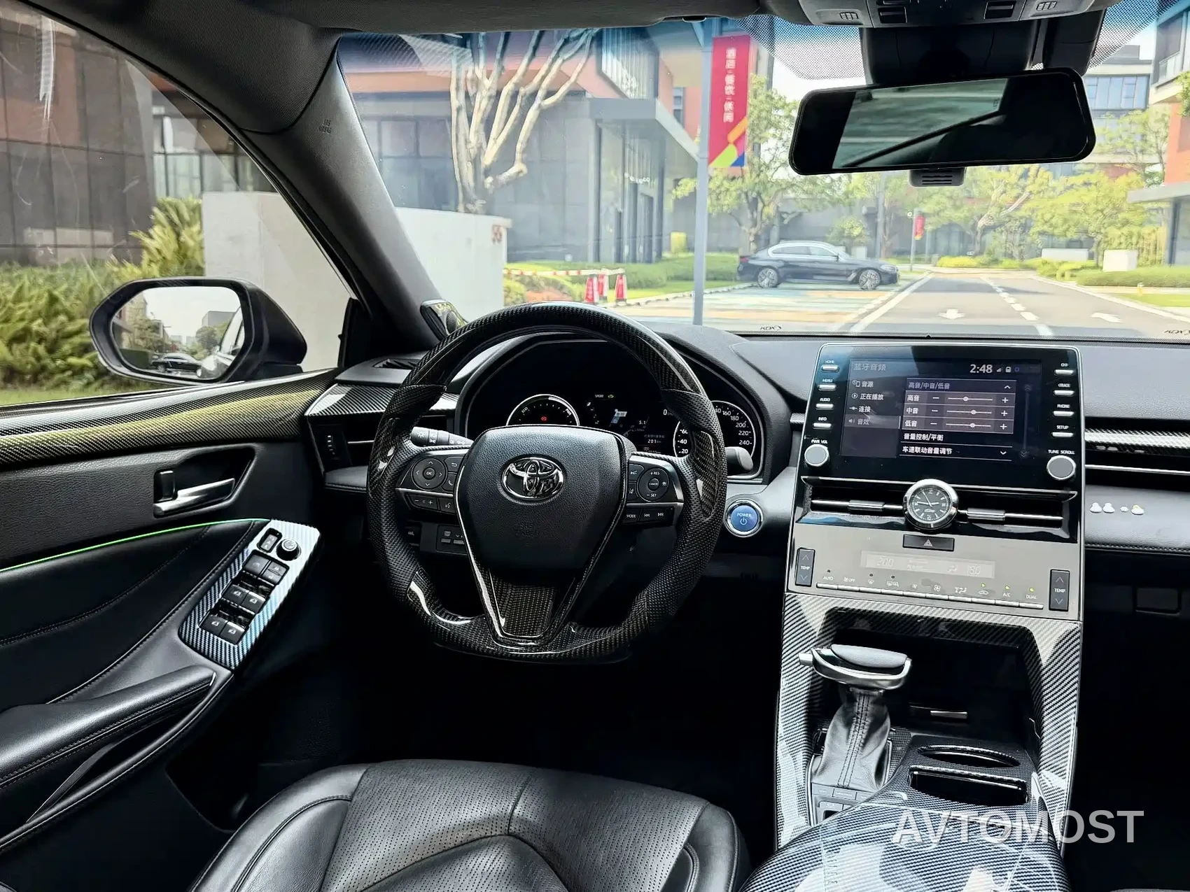 Toyota Avalon 2022 Hybrid 2.5L Luxury Edition — фото 12