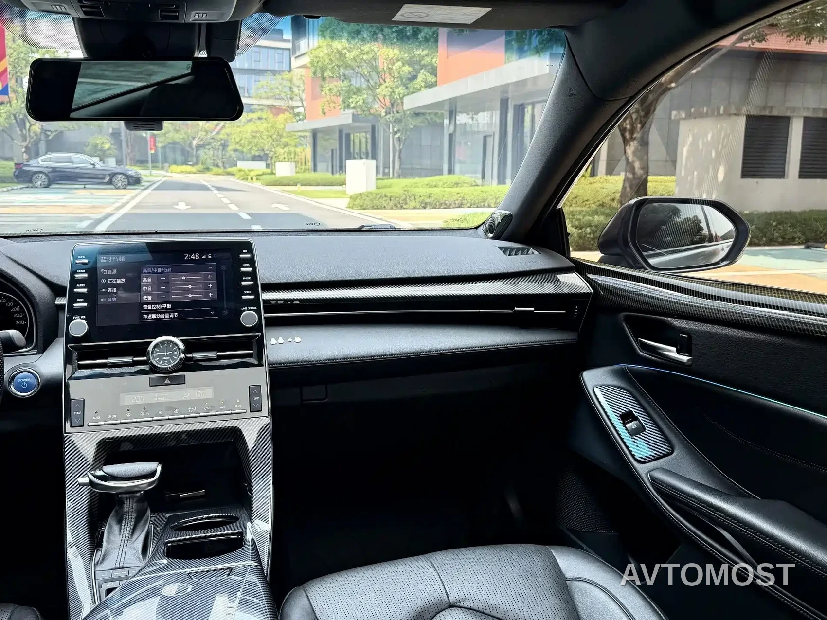 Toyota Avalon 2022 Hybrid 2.5L Luxury Edition — фото 14