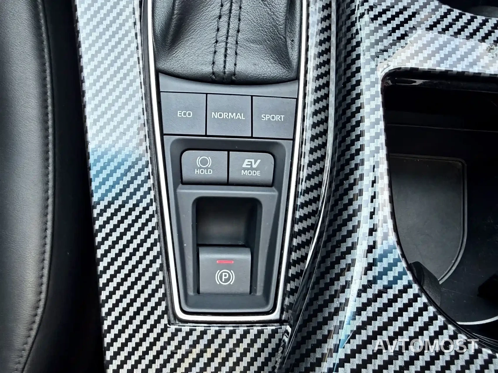 Toyota Avalon 2022 Hybrid 2.5L Luxury Edition — фото 16