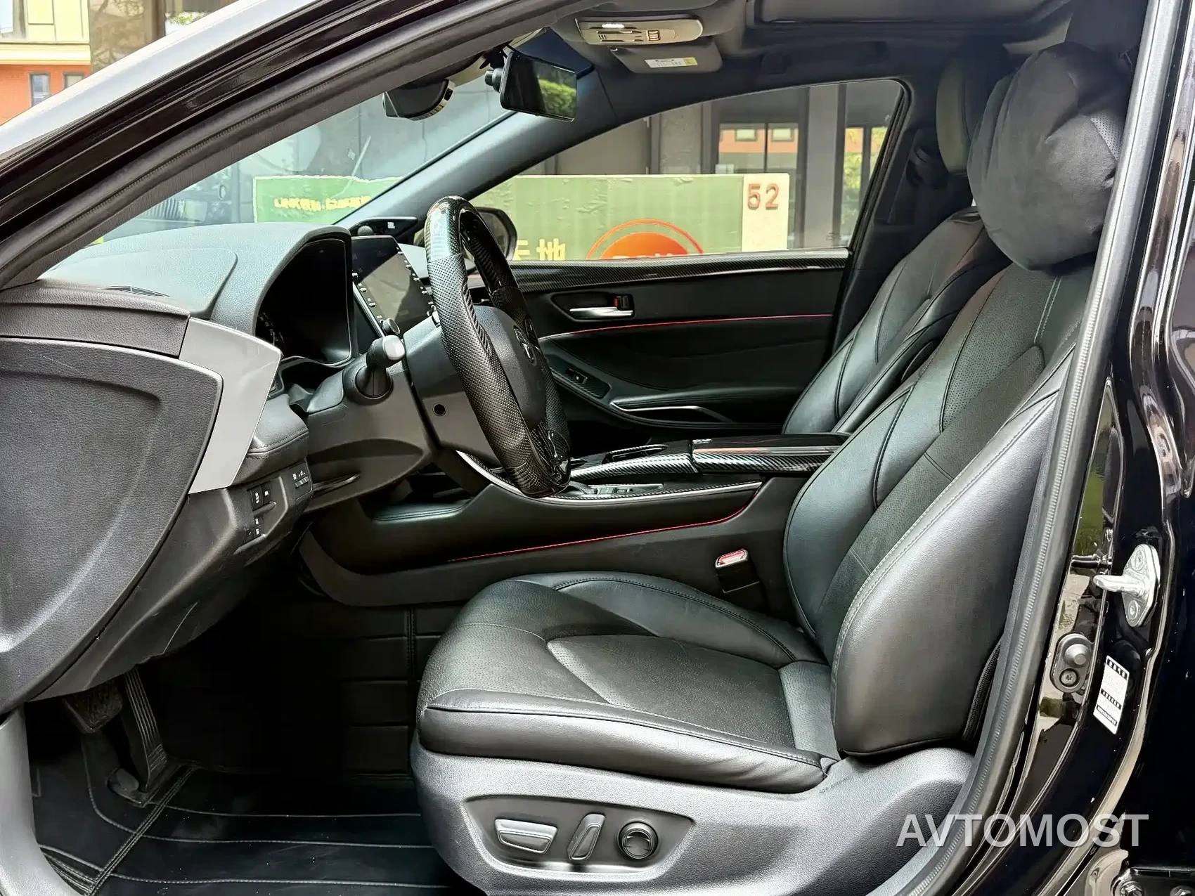 Toyota Avalon 2022 Hybrid 2.5L Luxury Edition — фото 17