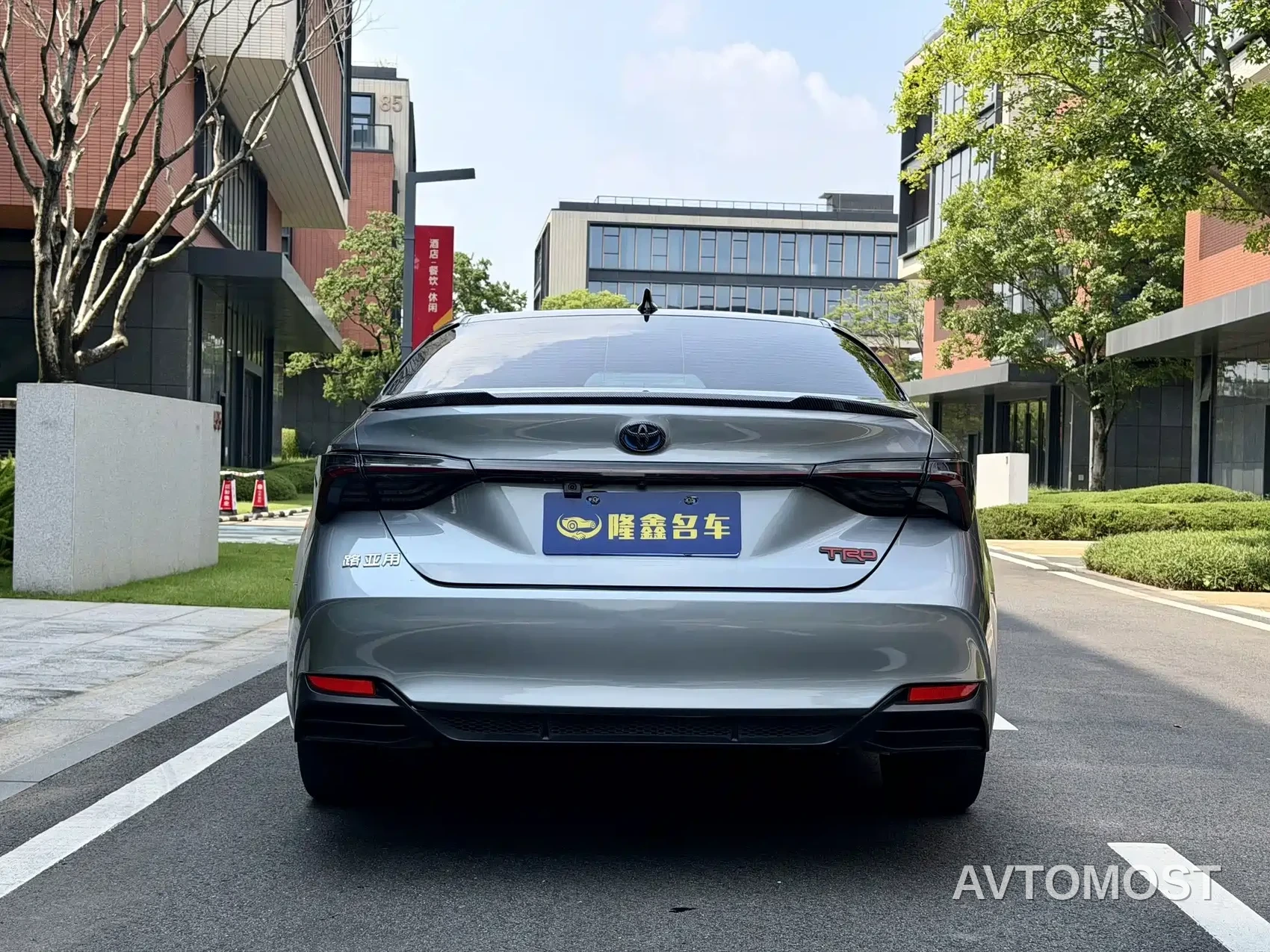 Toyota Avalon 2022 Hybrid 2.5L Luxury Edition — фото 23