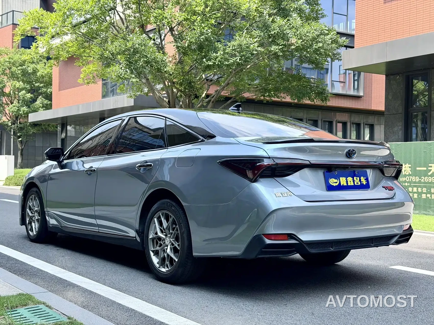 Toyota Avalon 2022 Hybrid 2.5L Luxury Edition — фото 24