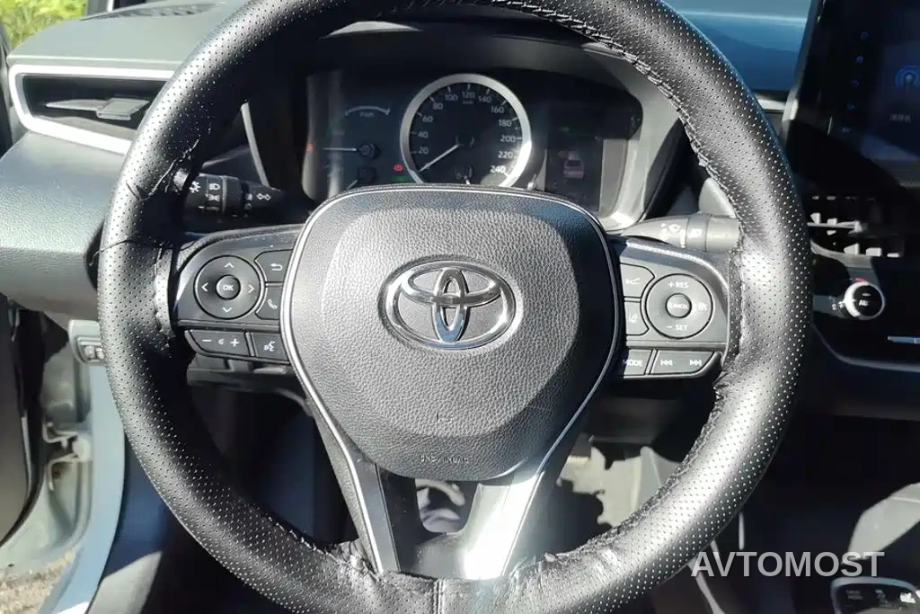 Toyota Corolla 2021 Hybrid 1.8L E-CVT Pioneer Edition — фото 14