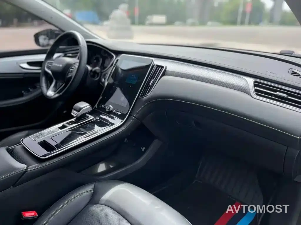 Roewe i6 MAX EV 2020 Model 1.5T PHEV Cool Edition — фото 10