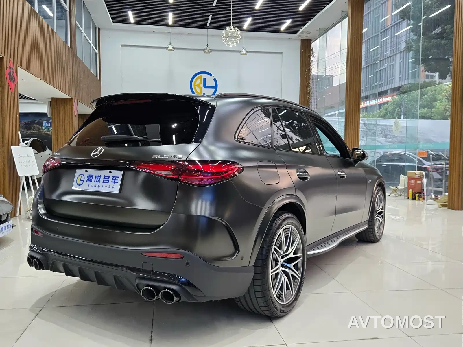 Mercedes-Benz GLC AMG 2024 AMG GLC 43 4MATIC — фото 12
