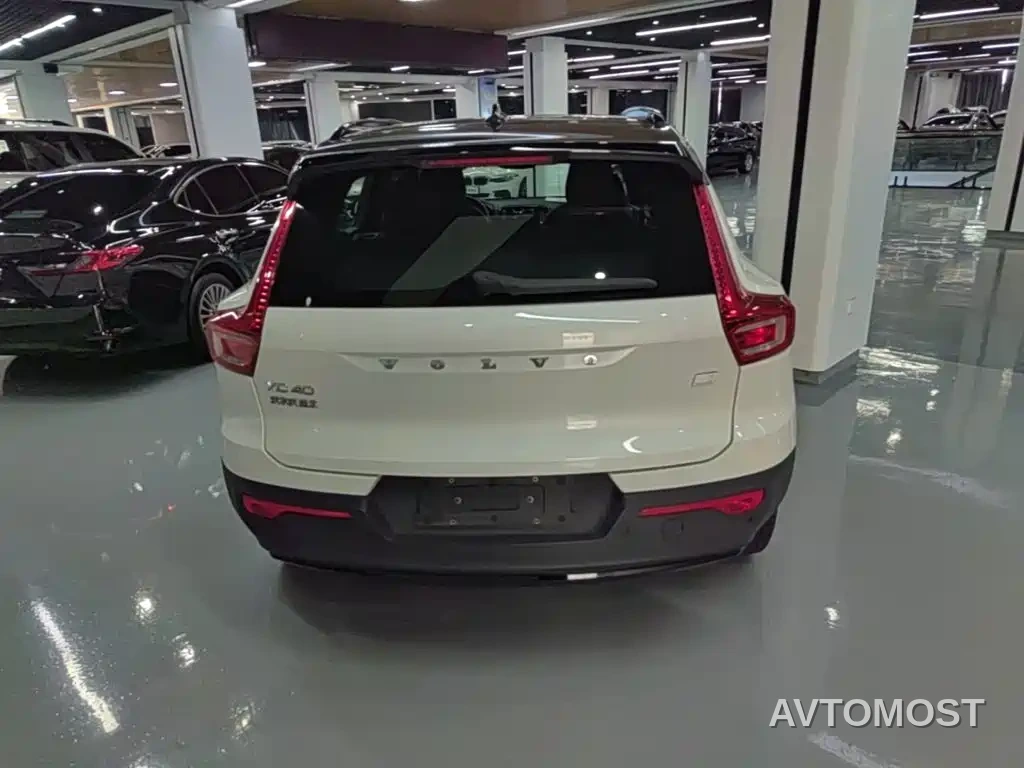 Volvo XC40 New Energy 2021 P8 EV AWD Elegant Sport — фото 6