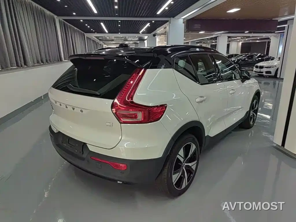 Volvo XC40 New Energy 2021 P8 EV AWD Elegant Sport — фото 7