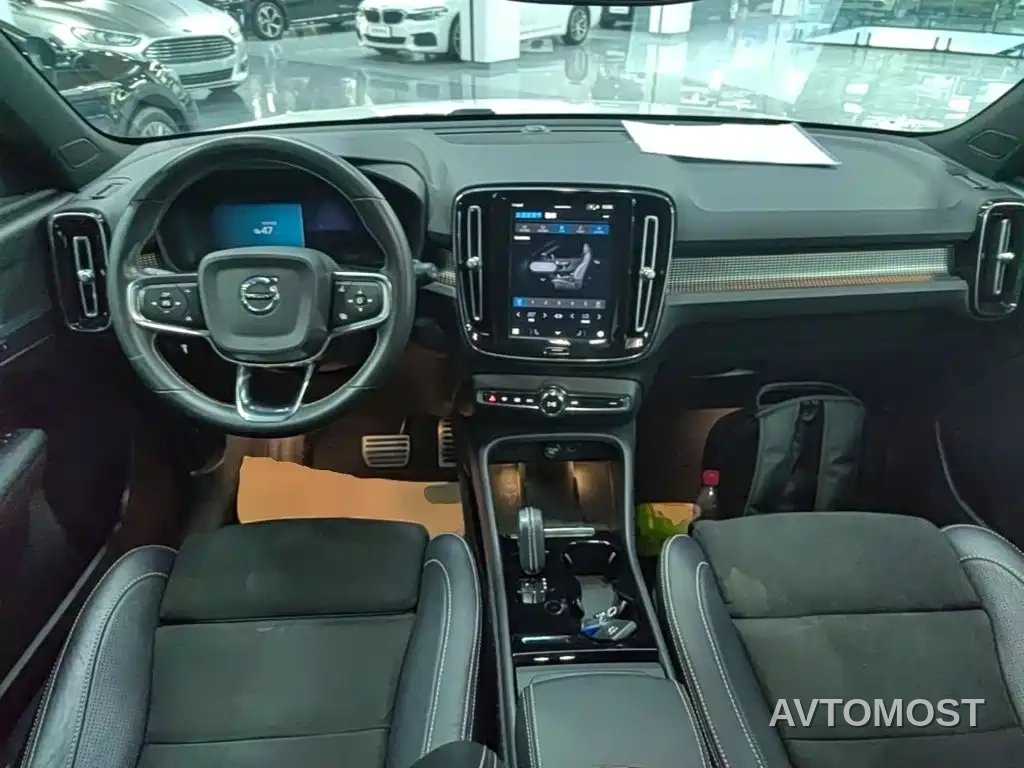 Volvo XC40 New Energy 2021 P8 EV AWD Elegant Sport — фото 10