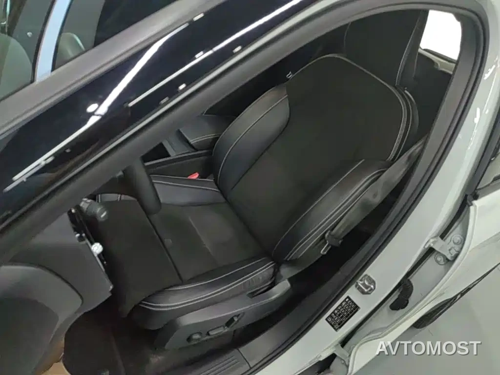 Volvo XC40 New Energy 2021 P8 EV AWD Elegant Sport — фото 15