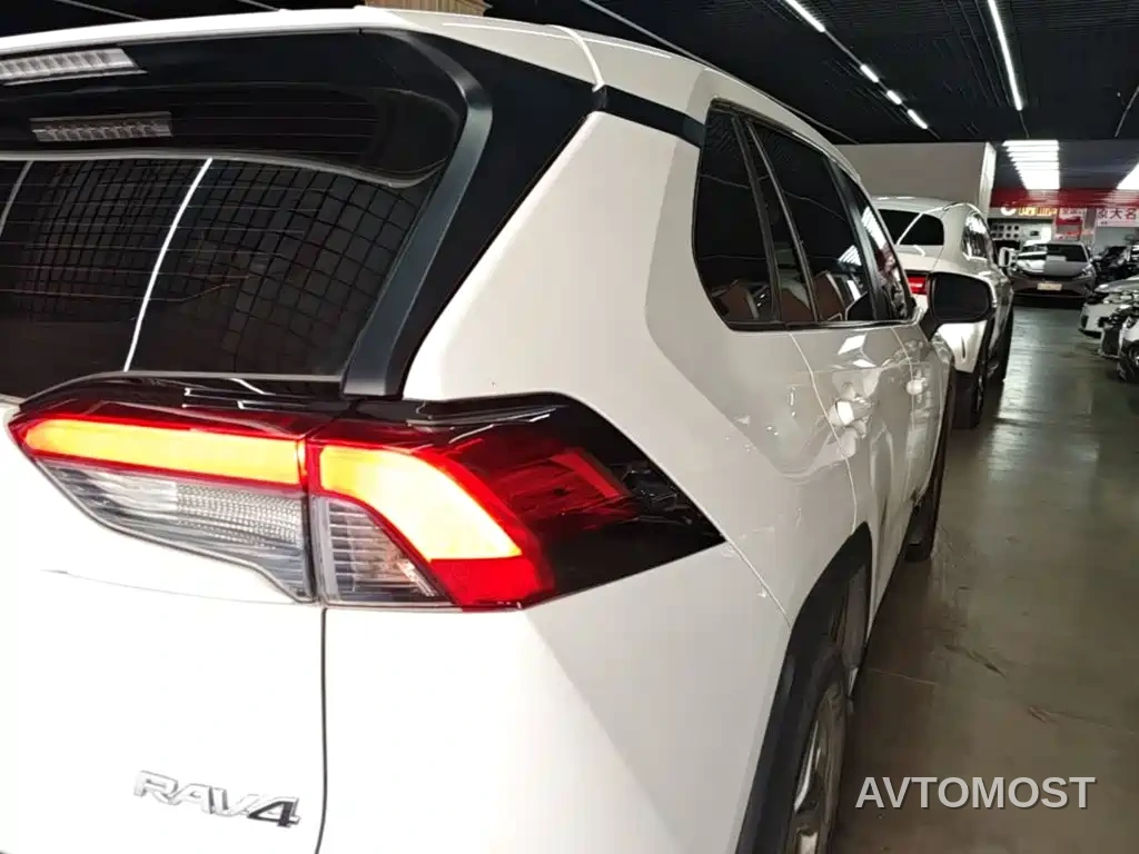 Toyota RAV4 Rongfang 2021 2.0L CVT 2WD Trend — фото 5