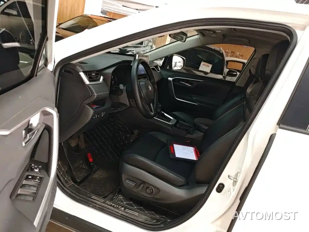 Toyota RAV4 Rongfang 2021 2.0L CVT 2WD Trend — фото 12