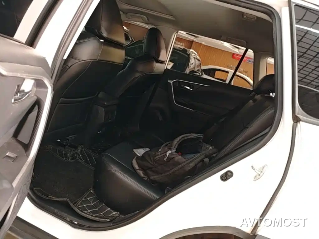Toyota RAV4 Rongfang 2021 2.0L CVT 2WD Trend — фото 13