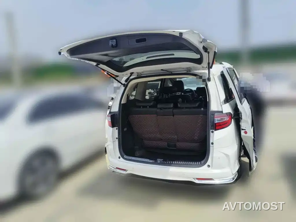 Honda Odyssey 2021 2.0L Sharp Comfort Edition — фото 5
