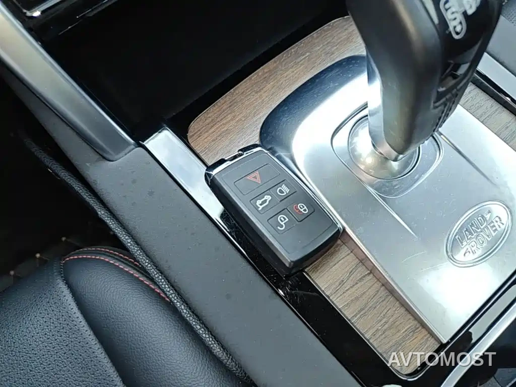 Land Rover Discovery Sport 2022 Model 249PS R-Dynamic S Performance Edition 5-Seater — фото 8