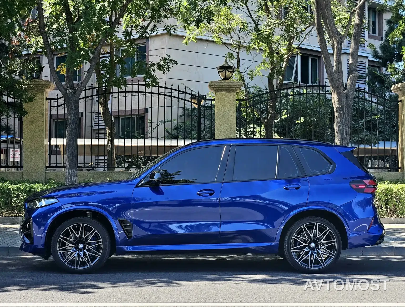 BMW X5 M 2023 Model X5 M Thunder Edition — фото 2