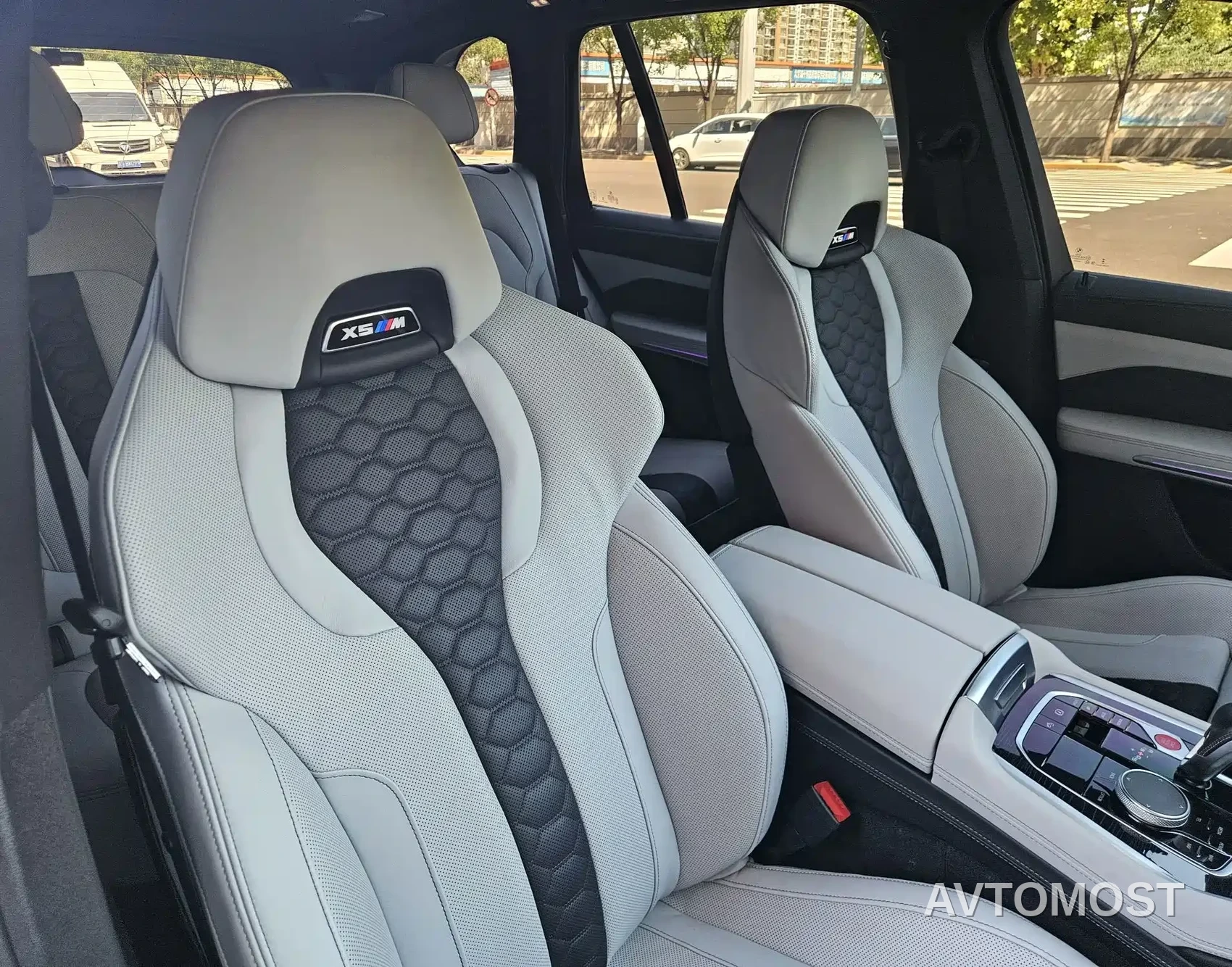 BMW X5 M 2023 Model X5 M Thunder Edition — фото 11