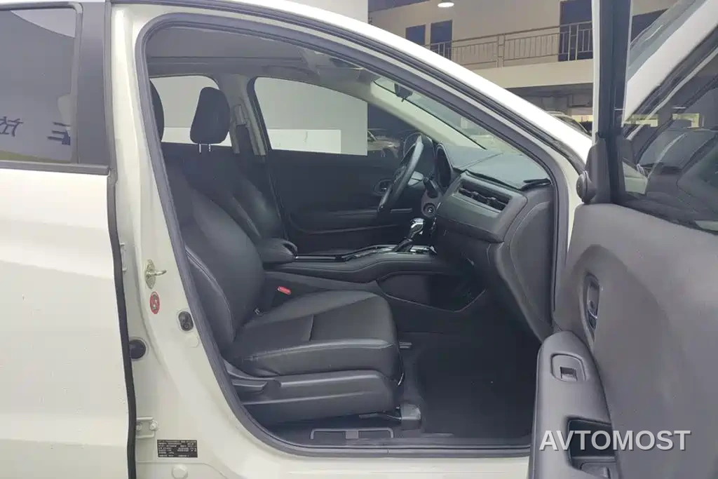 Honda Vezel 2020 1.5L CVT Pioneer — фото 8